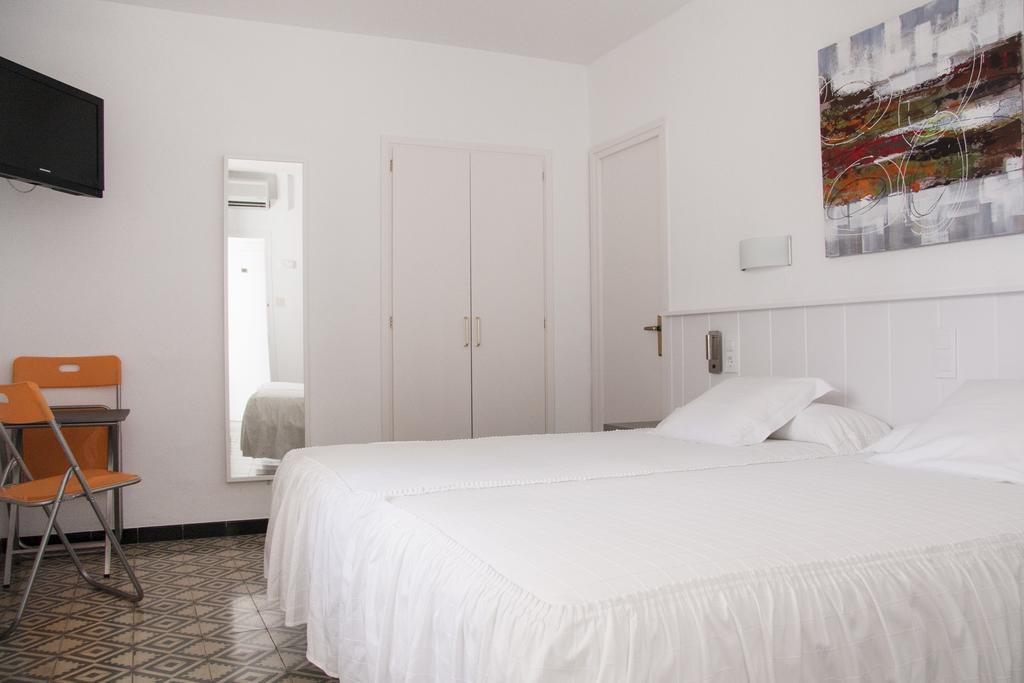Hostal La Florida Llança Zimmer foto